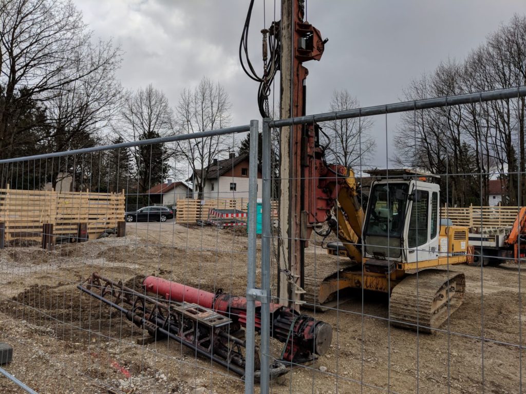 18. März 2019: Die Bagger rollen an.